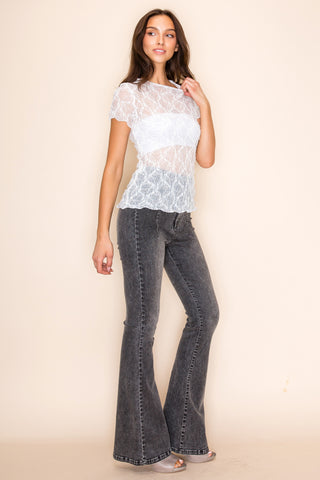 Ivory Scalloped Lace Short Sleeve Top