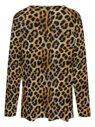 Retro Pop Leopard Cowgirl Graphic Top — Faire photo 5