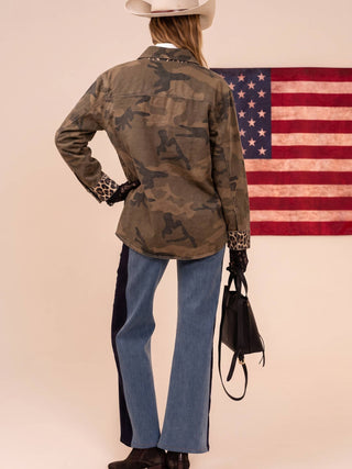 Leopard Camo Patchwork Utility Shirt Jacket - Faire photo 4