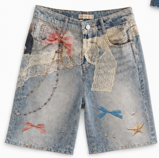 Light Wash Romantic Print Bermuda Shorts