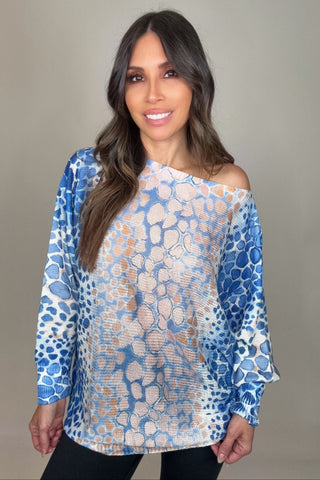 Blue Giraffe Round Neck Knit Printed Sweater - Born To Glam