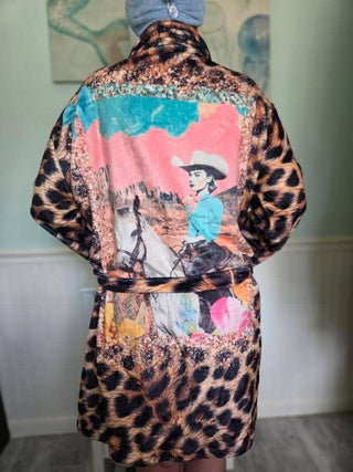 Leopard Western Cowgirl Robe — Faire photo 5