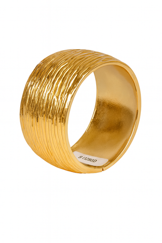 BTG_FLATLAY_CANDIDATE | gold-ripple-hinge-bangle