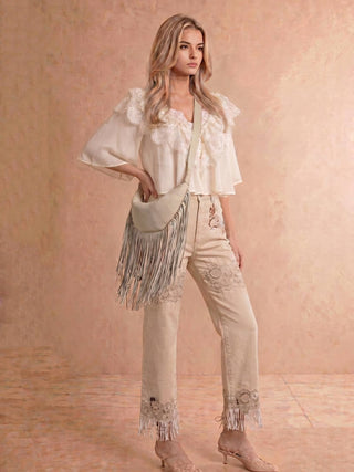 Ivory Lace Cape Sleeve Cropped Blouse - Faire photo 3