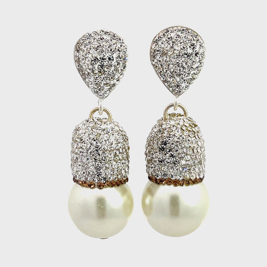 Load and play video in Gallery viewer, Pearl &amp;amp; Crystal Drop Earring
 Born To Glam