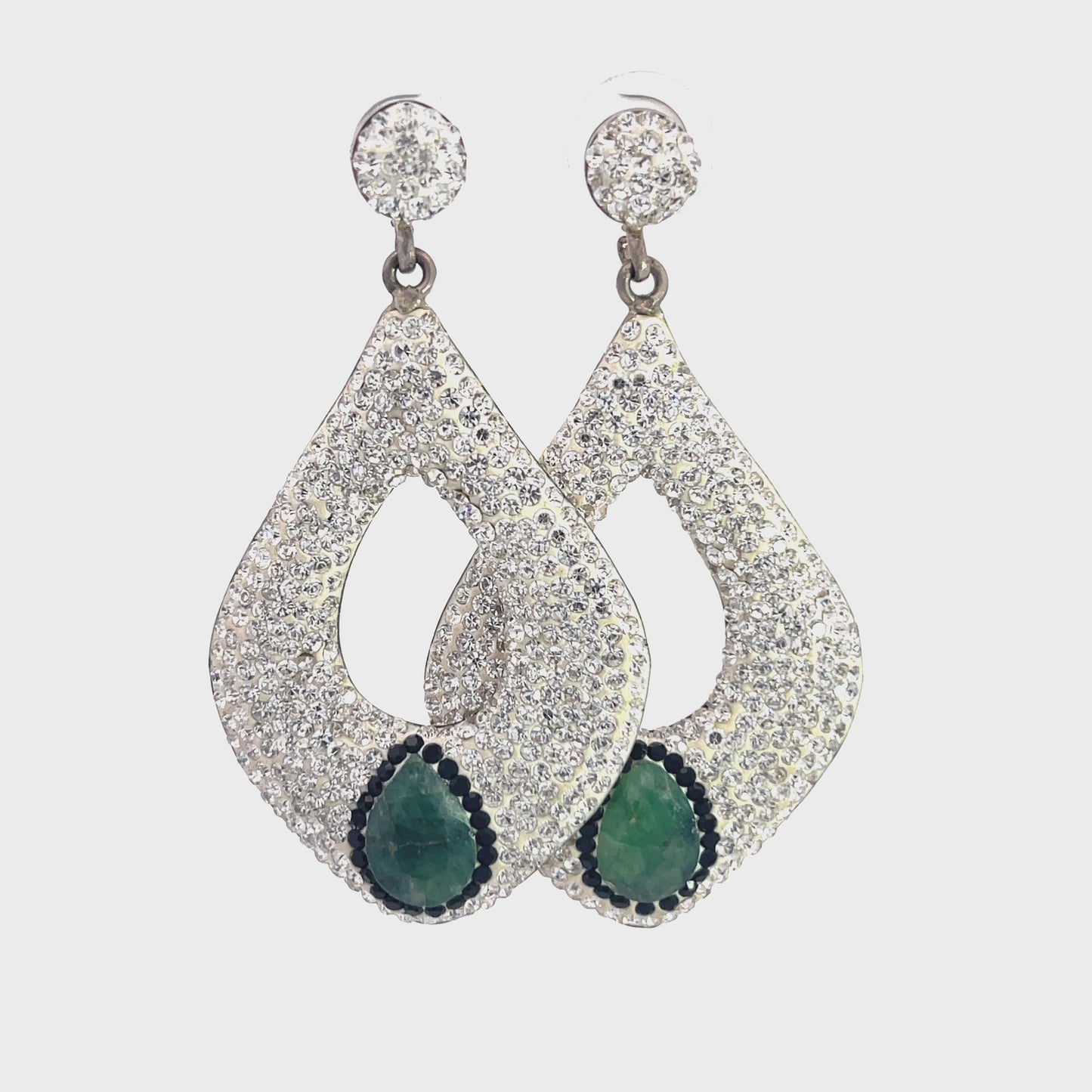 Load and play video in Gallery viewer, Crystal &amp;amp; Green Quartz Sterling Silver Statement Earring
