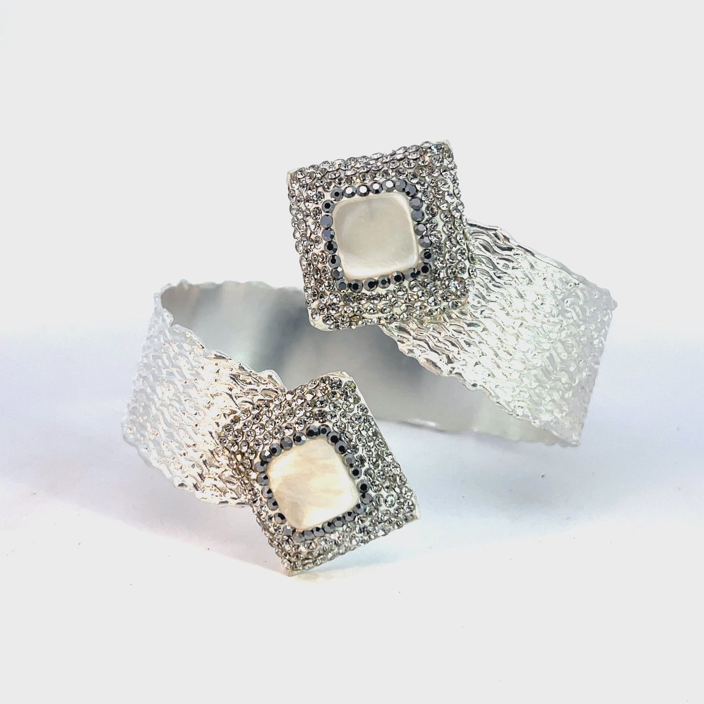 Load and play video in Gallery viewer, Mother Of Pearl Silver Gemstone Cuff Bracelet
