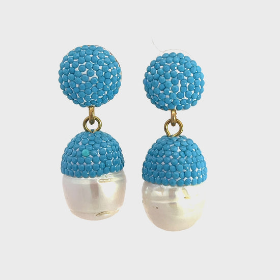 Load and play video in Gallery viewer, Turquoise &amp;amp; Pearl Dangle Earring
